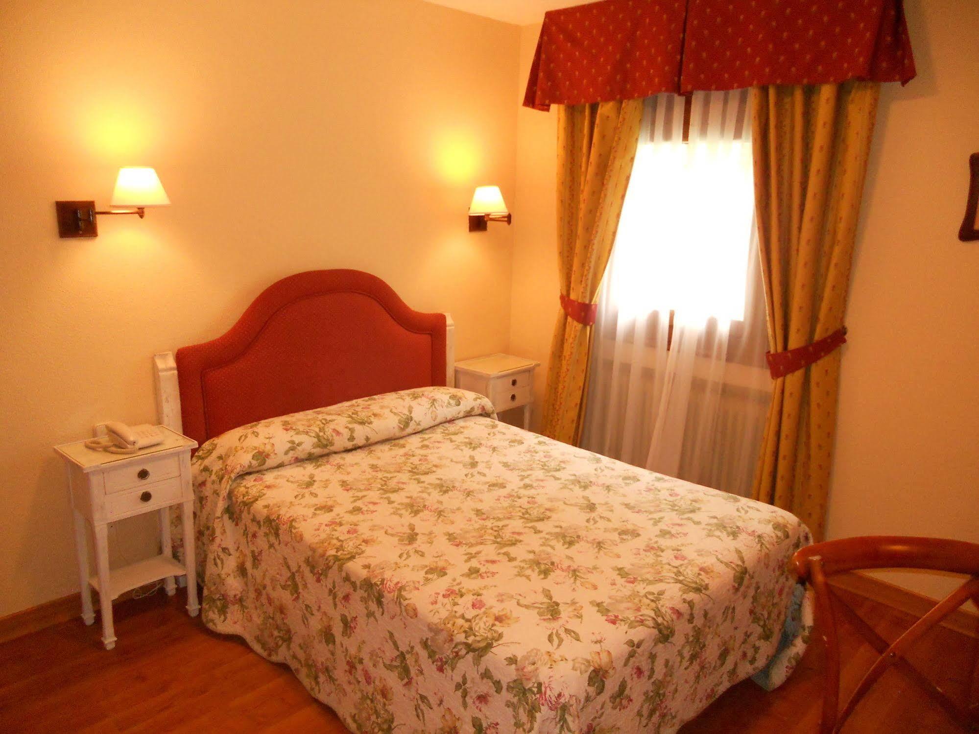 Hotel Rural Las Postas Navacerrada Εξωτερικό φωτογραφία